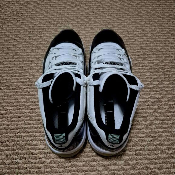 Jordan 11 Low Emerald Green Sz 13 - Picture 5 of 8